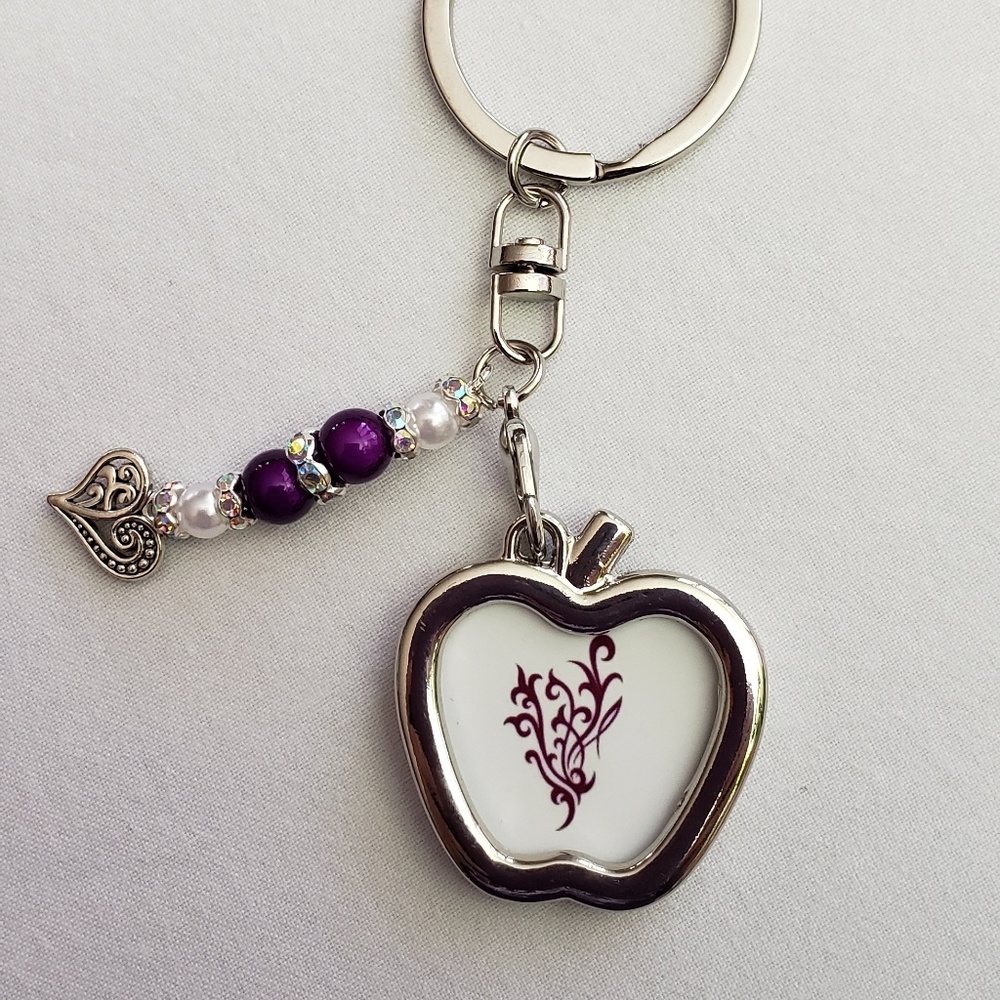 Younique APPLE SHAPED Keychain